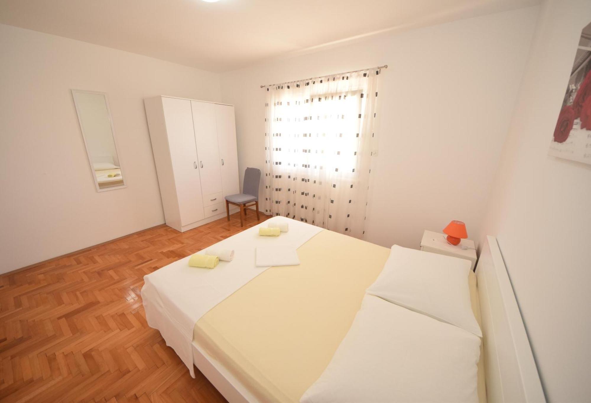 Apartments Jakov โอเรบิก ภายนอก รูปภาพ