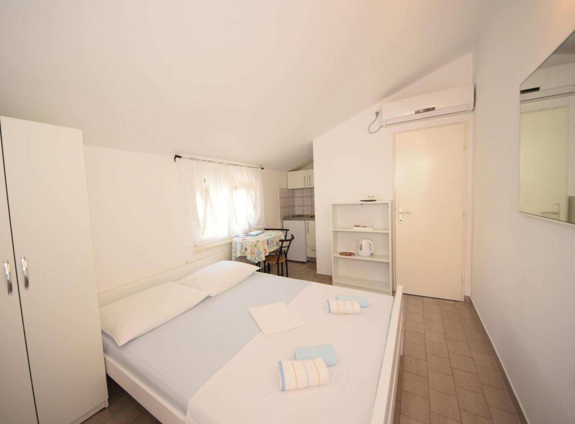 Apartments Jakov โอเรบิก ภายนอก รูปภาพ